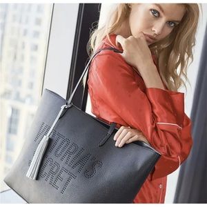 NWOT Victoria’s Secret Holiday 2019 Tote Bag!